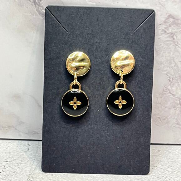 Louis Vuitton Monogram Flower Charms - Designed as Earrings - Black/Gold - Picture 4 of 5